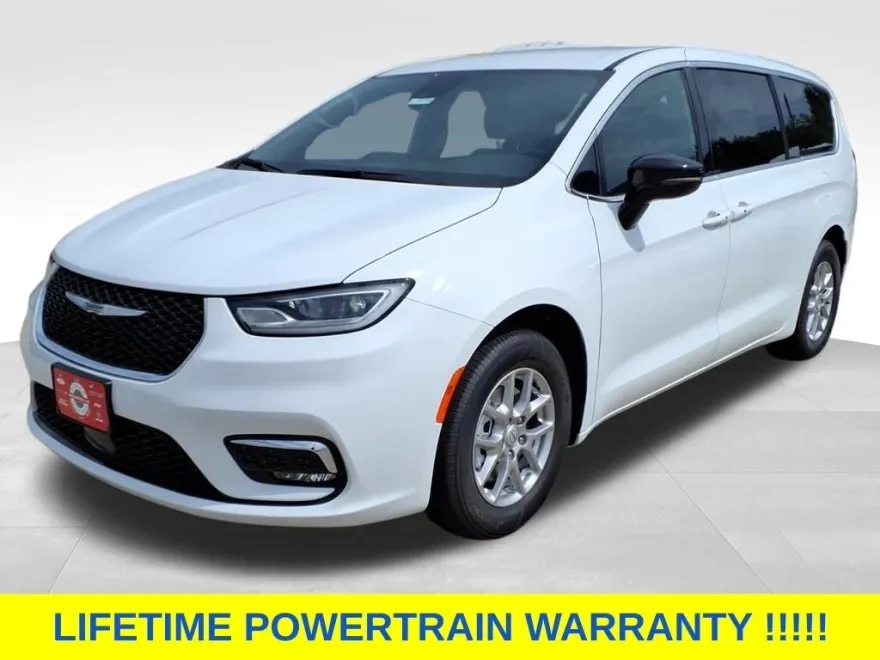 2026 Chrysler Pacifica photo 1