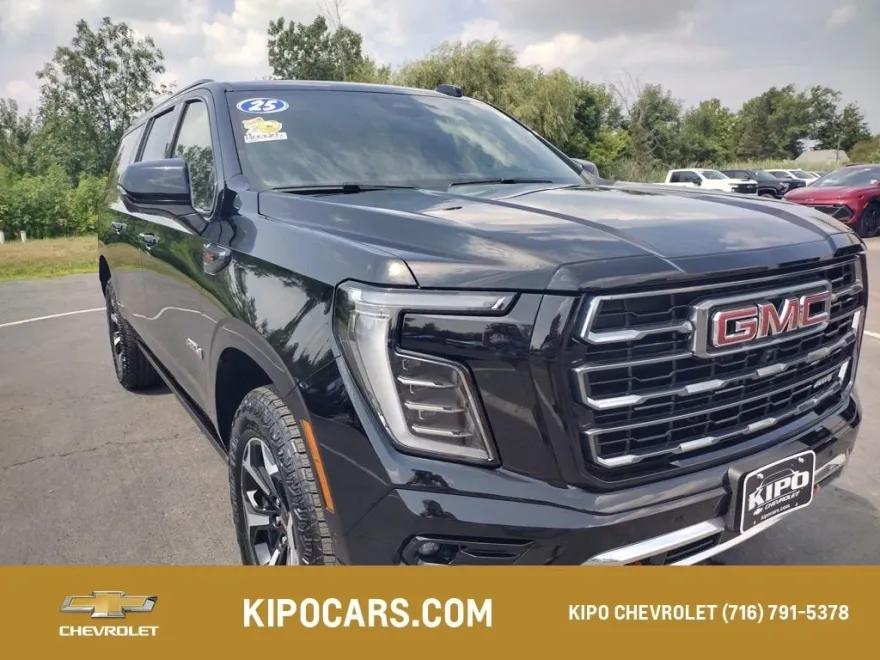 2025 Gmc Yukon XL AT4 photo 1