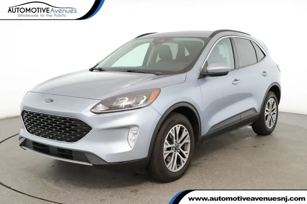 2022 Ford Escape SEL photo 1