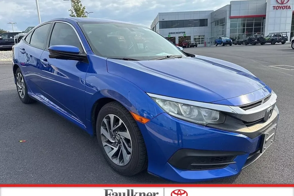 2018 Honda Civic EX photo 1