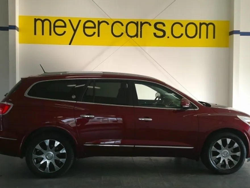 2017 Buick Enclave Leather photo 1