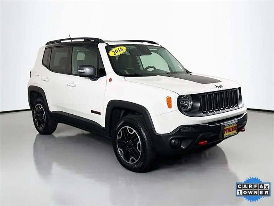 2016 Jeep Renegade Trailhawk photo 1