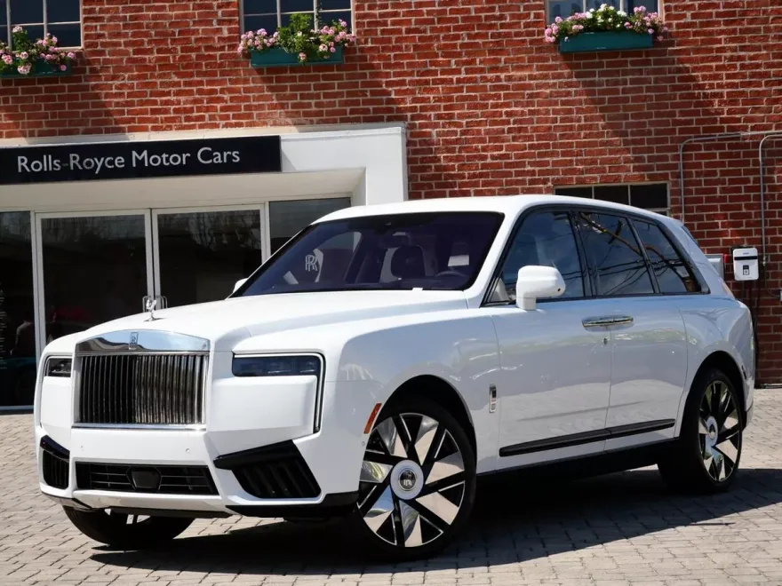 2025 Rolls Royce Cullinan RR photo 1