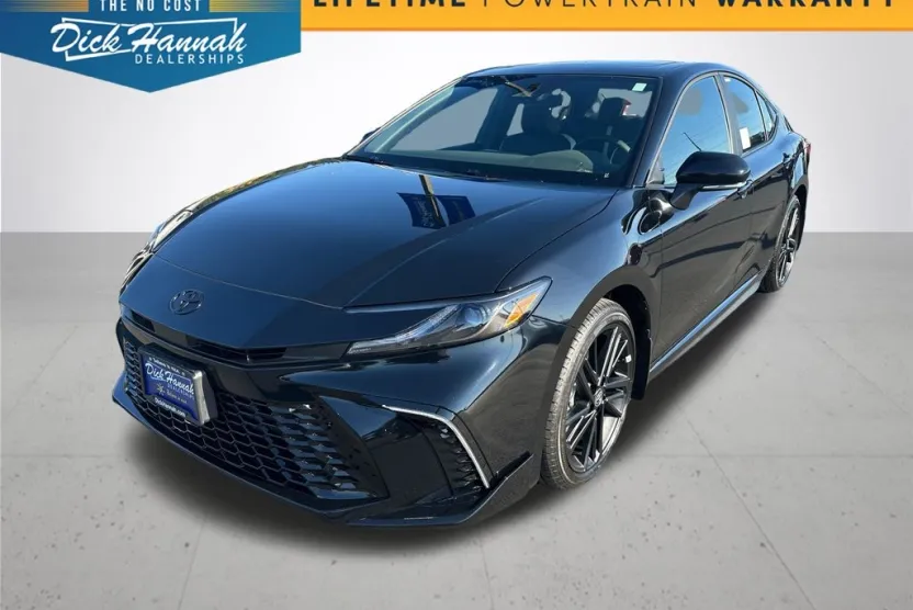 2026 Toyota Camry photo 1