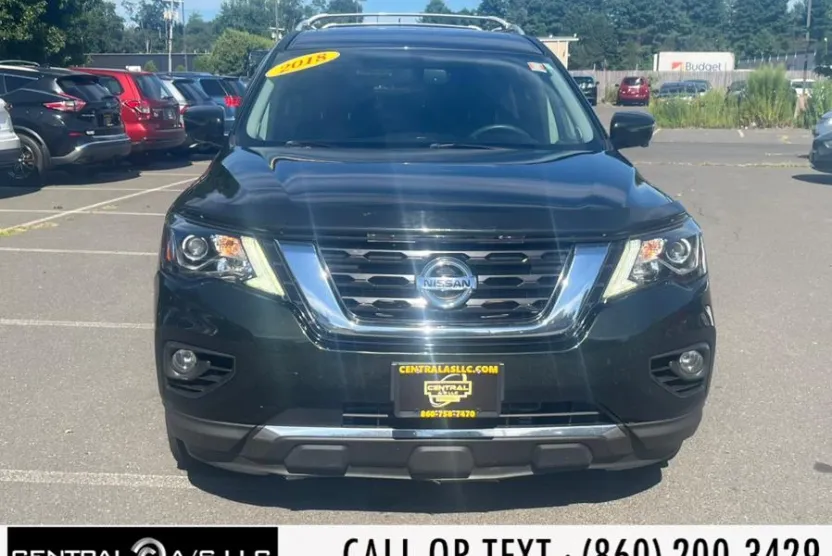 2018 Nissan Pathfinder 4x4 SV photo 1