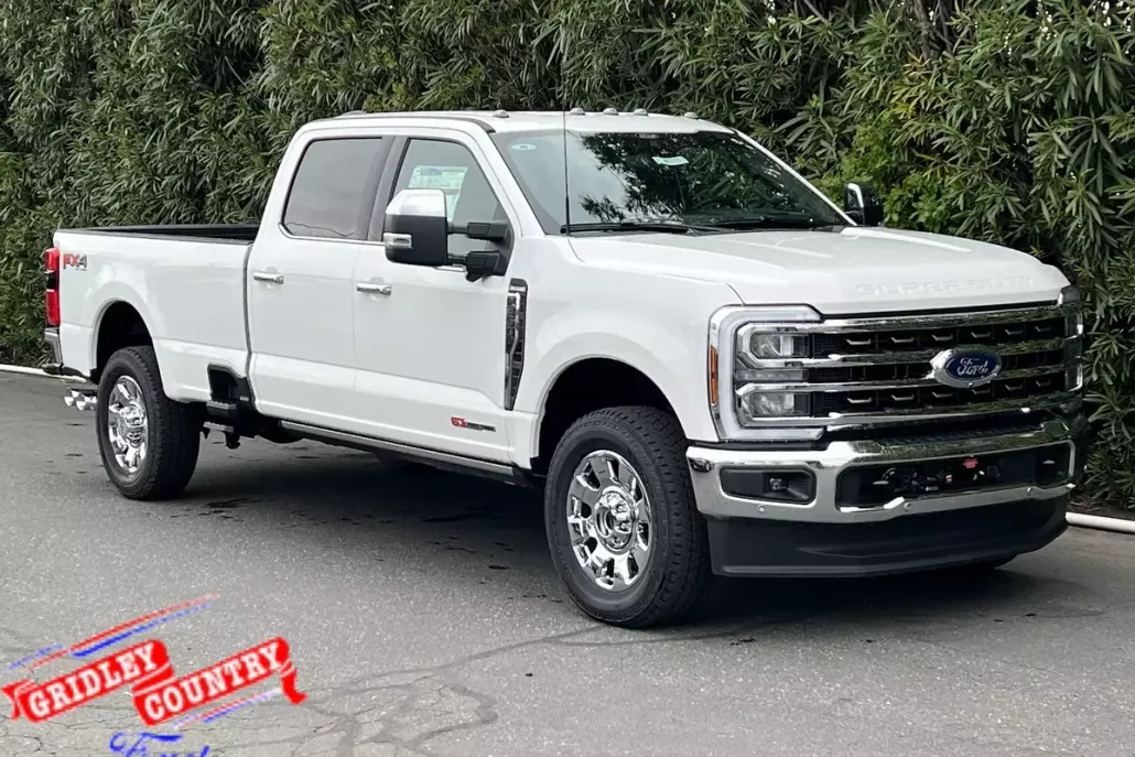 2025 Ford F-350 King Ranch photo 1