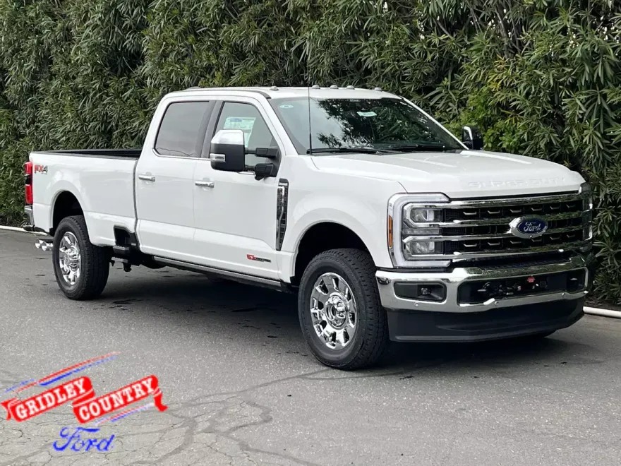 2025 Ford F-350 King Ranch photo 1