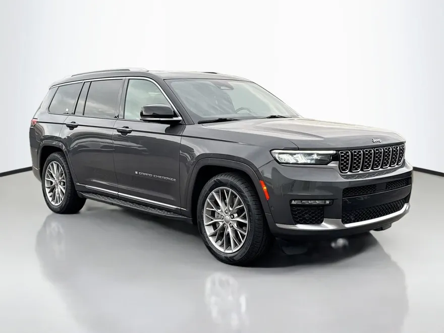 2022 Jeep Grand Cherokee L Summit photo 1