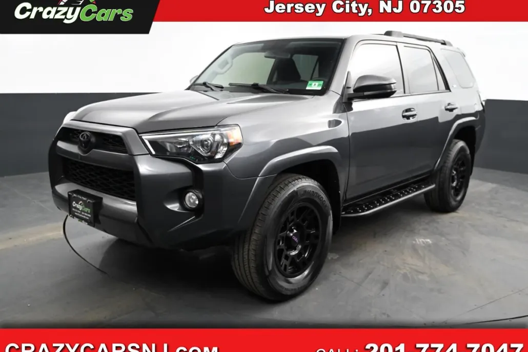 2018 Toyota 4Runner SR5 V6 4WD photo 1