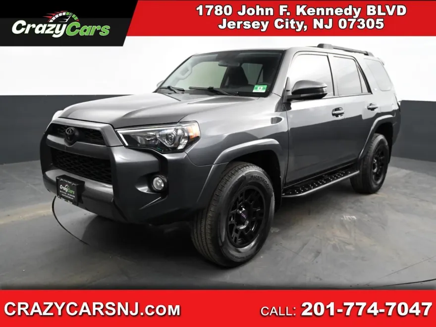 2018 Toyota 4Runner SR5 V6 4WD photo 1