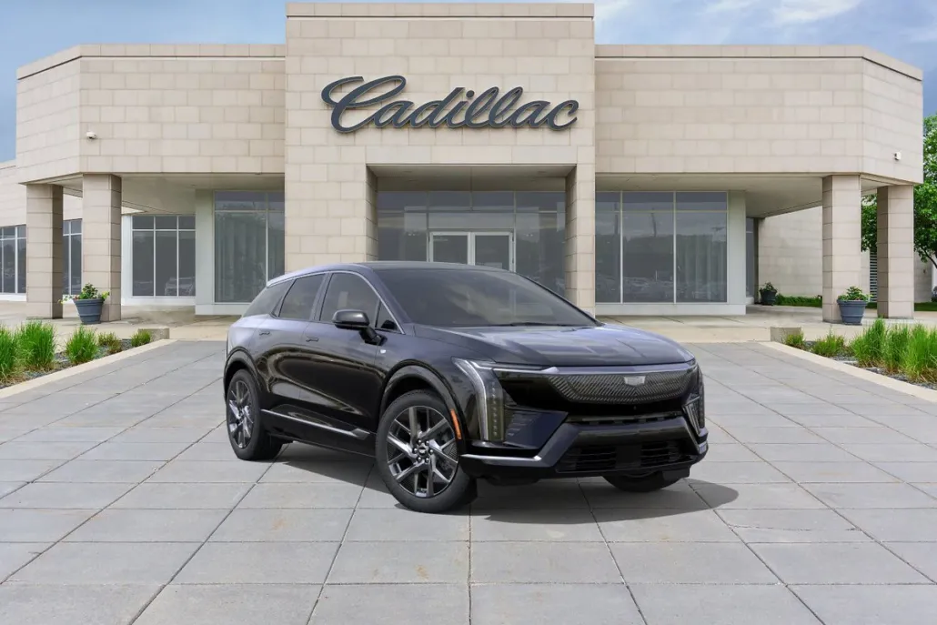 2025 Cadillac Optiq Luxury photo 1