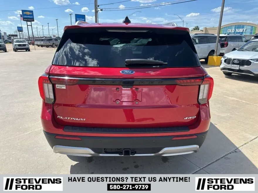 2025 Ford Explorer Platinum photo 1