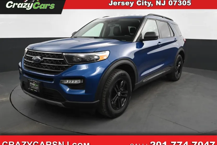 2021 Ford Explorer XLT photo 1