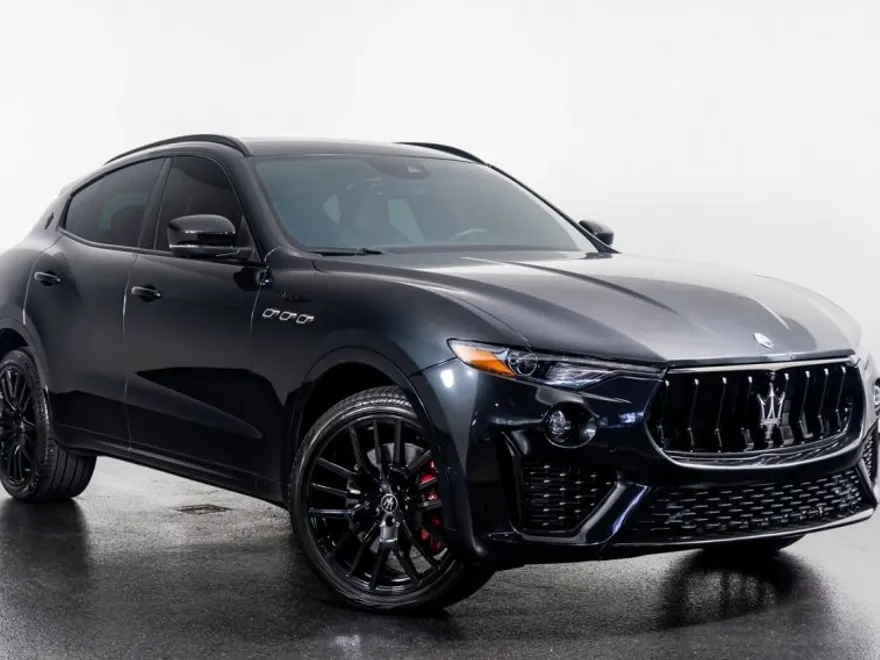 2024 Maserati Levante Modena photo 1