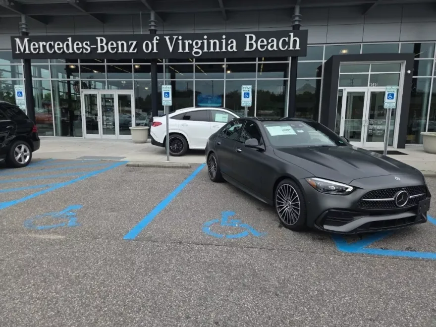 2025 Mercedes Benz C 300 photo 1