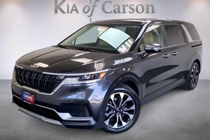 2024 Kia Carnival EX photo 1