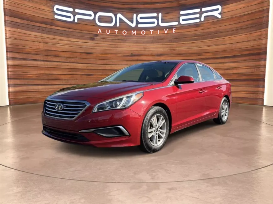 2016 Hyundai Sonata SE photo 1