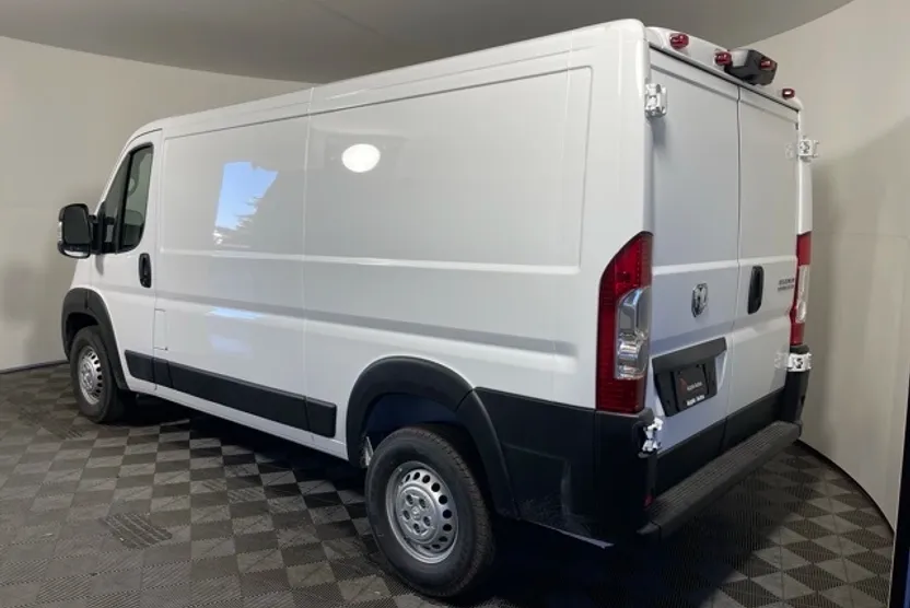 2026 Ram 1500 Tradesman photo 1