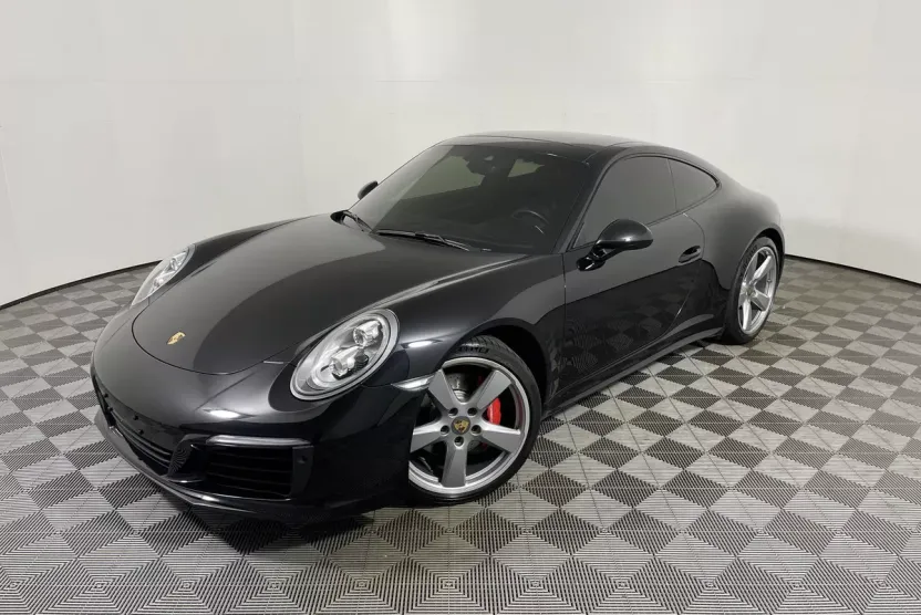 2018 Porsche 911 4S Coupe photo 1