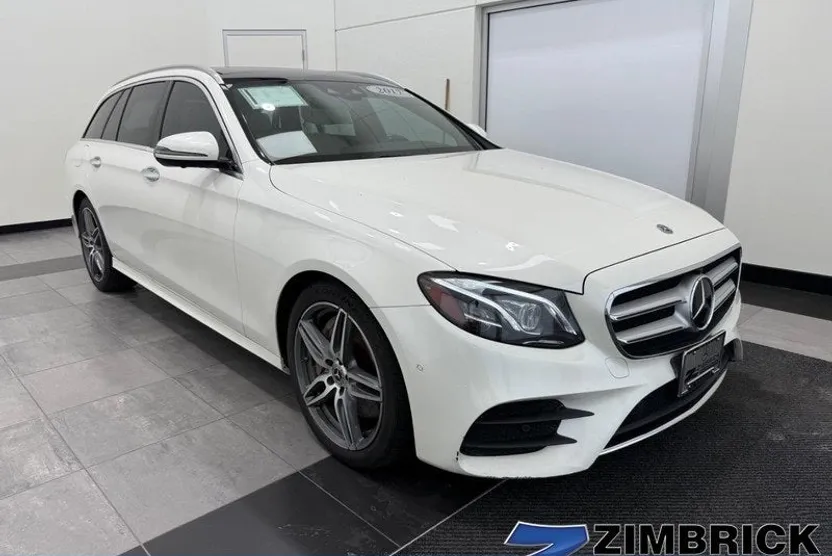 2017 Mercedes Benz E 400 photo 1