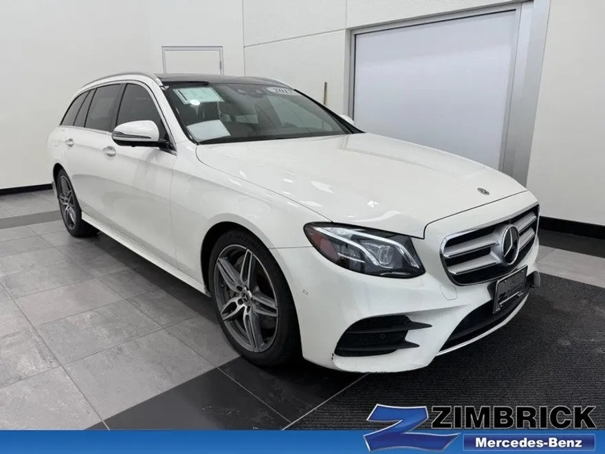 2017 Mercedes Benz E 400 photo 1