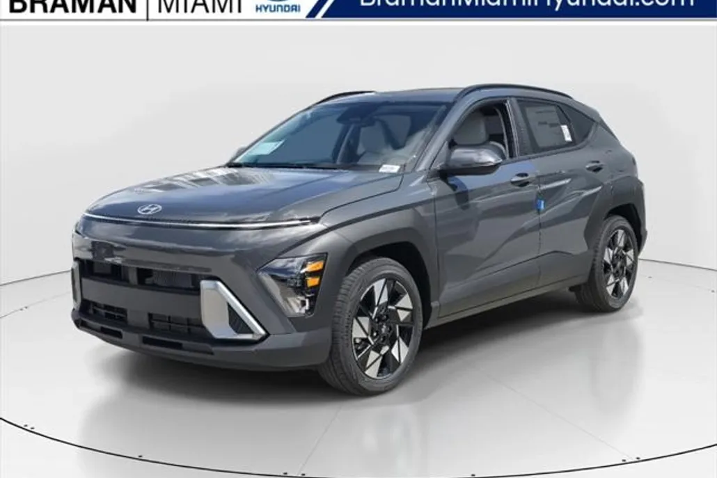 2025 Hyundai Kona SEL photo 1