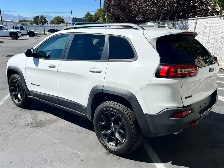 2018 Jeep Cherokee Trailhawk photo 1