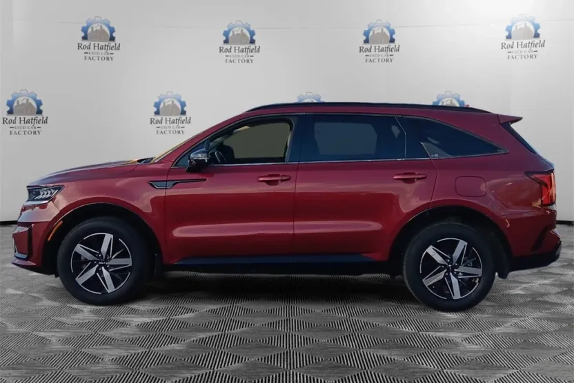 2022 Kia Sorento EX photo 1
