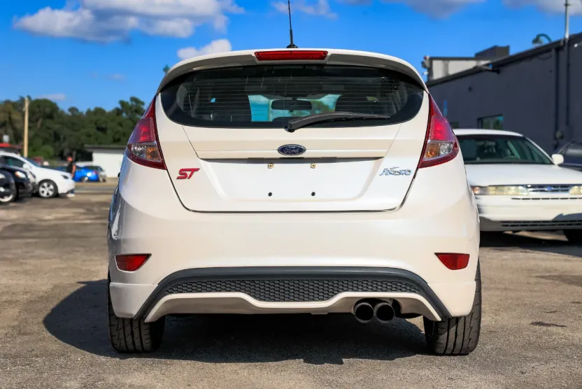 2017 Ford Fiesta ST photo 1