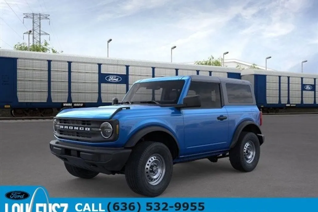 2025 Ford Bronco Base photo 1