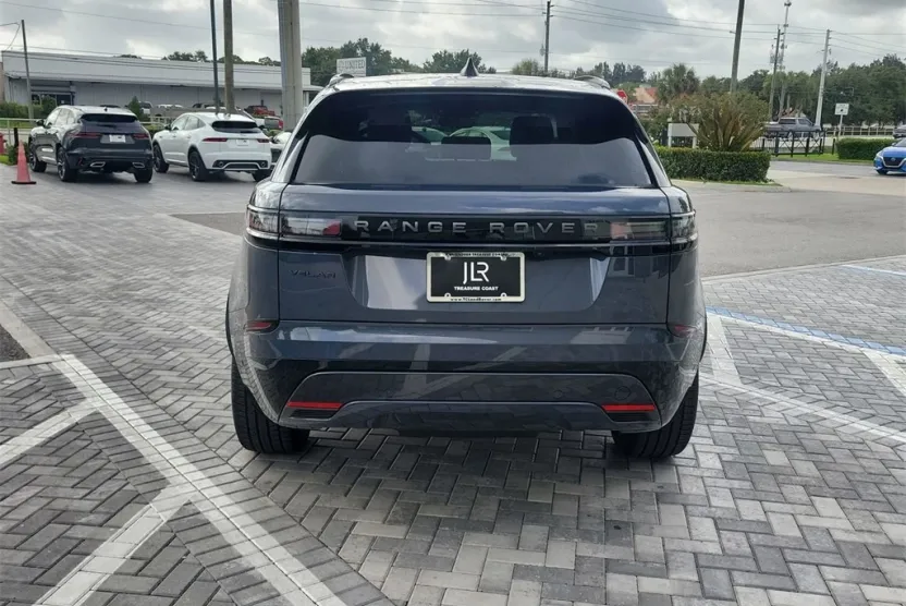 2026 Land Rover Range Rover Velar SE photo 1