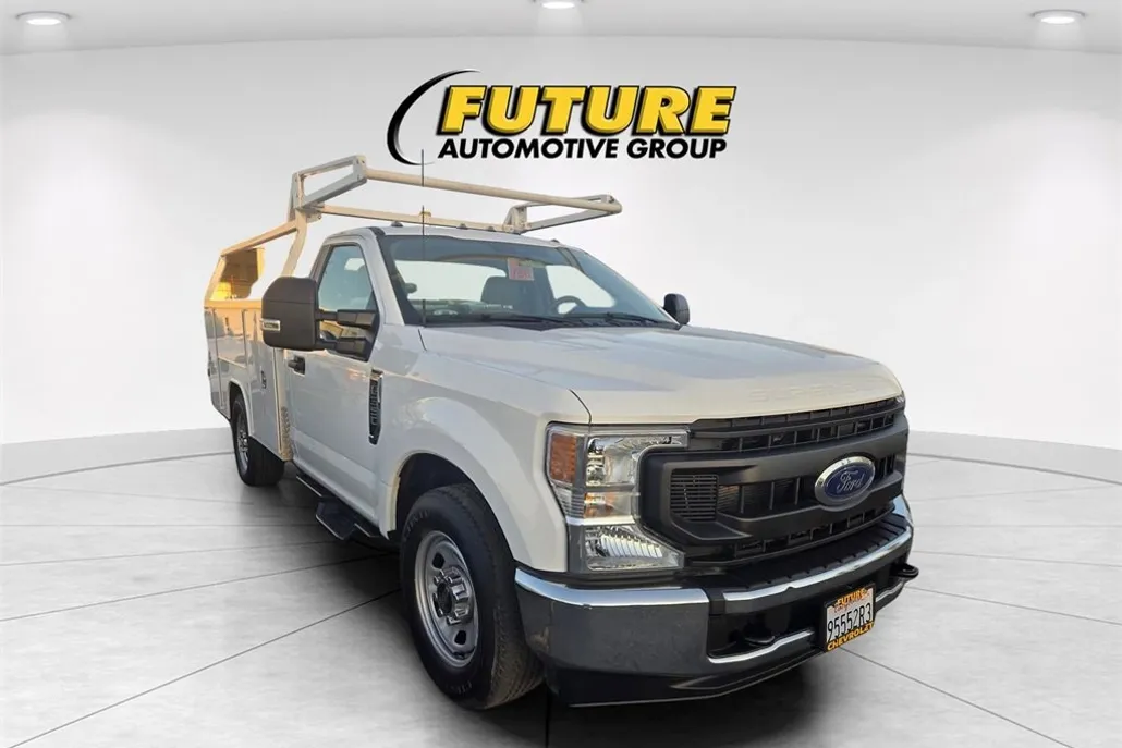 2022 Ford F-350 XL photo 1
