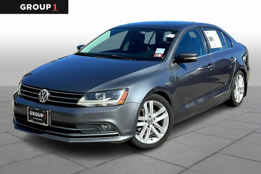 2017 Volkswagen Jetta 1.8T SEL photo 1