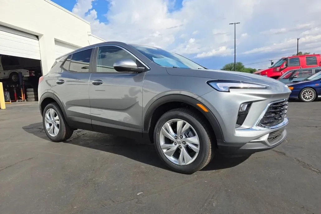 2026 Buick Encore GX Preferred photo 1