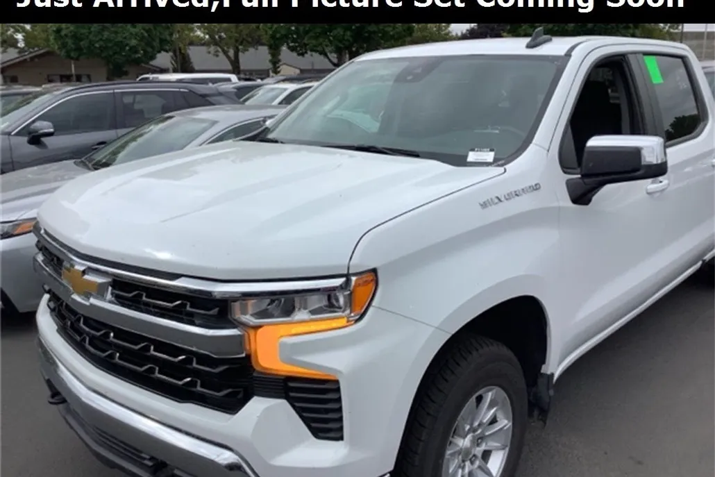 2024 Chevrolet Silverado 1500 LT photo 1