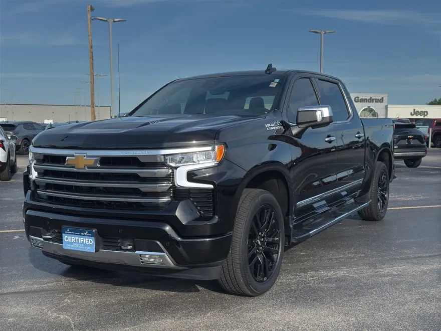 2024 Chevrolet Silverado 1500 High Country photo 1