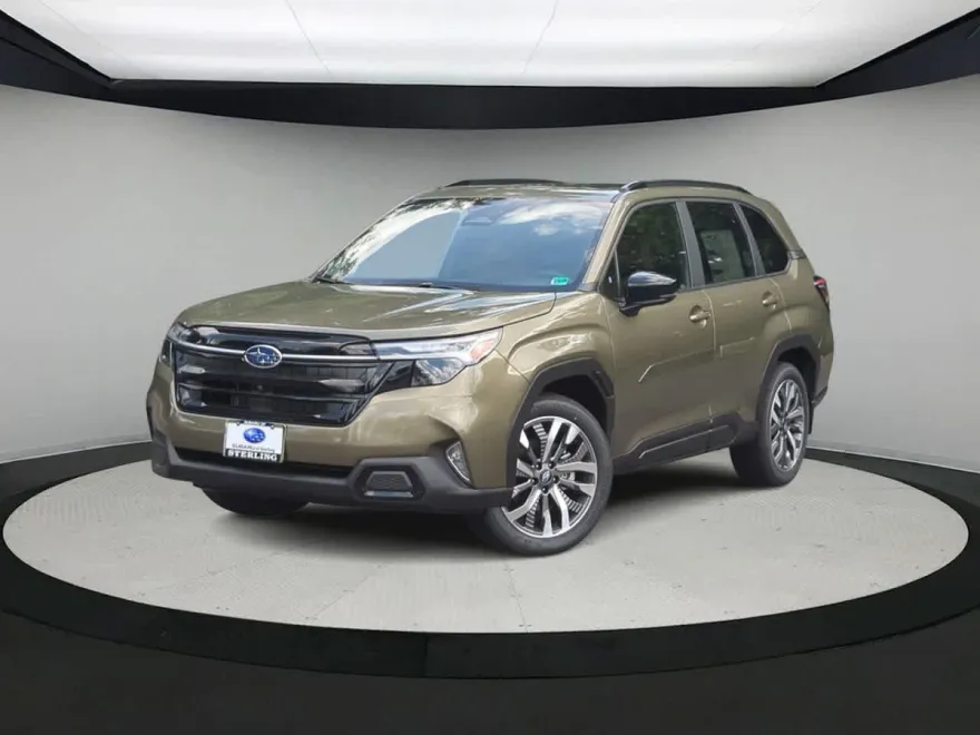 2025 Subaru Forester Touring photo 1