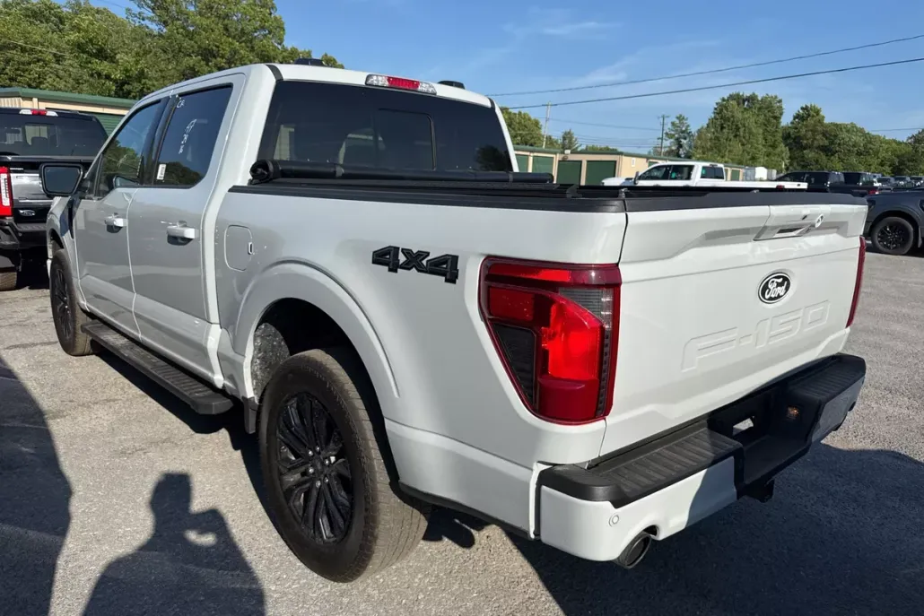 2024 Ford F-150 XLT photo 1