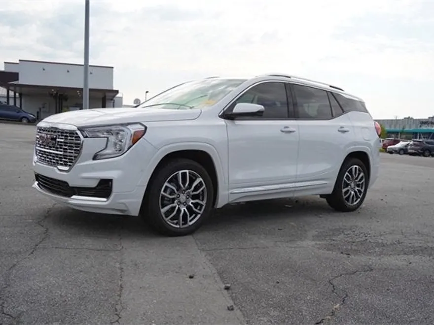 2024 Gmc Terrain Denali photo 1