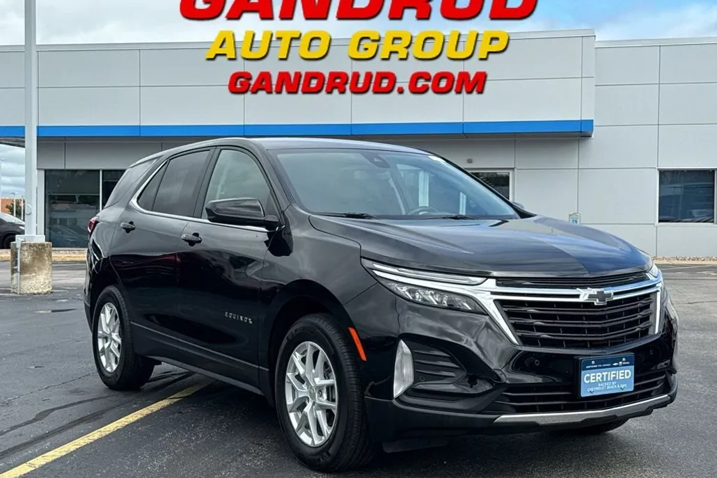 2022 Chevrolet Equinox LT photo 1