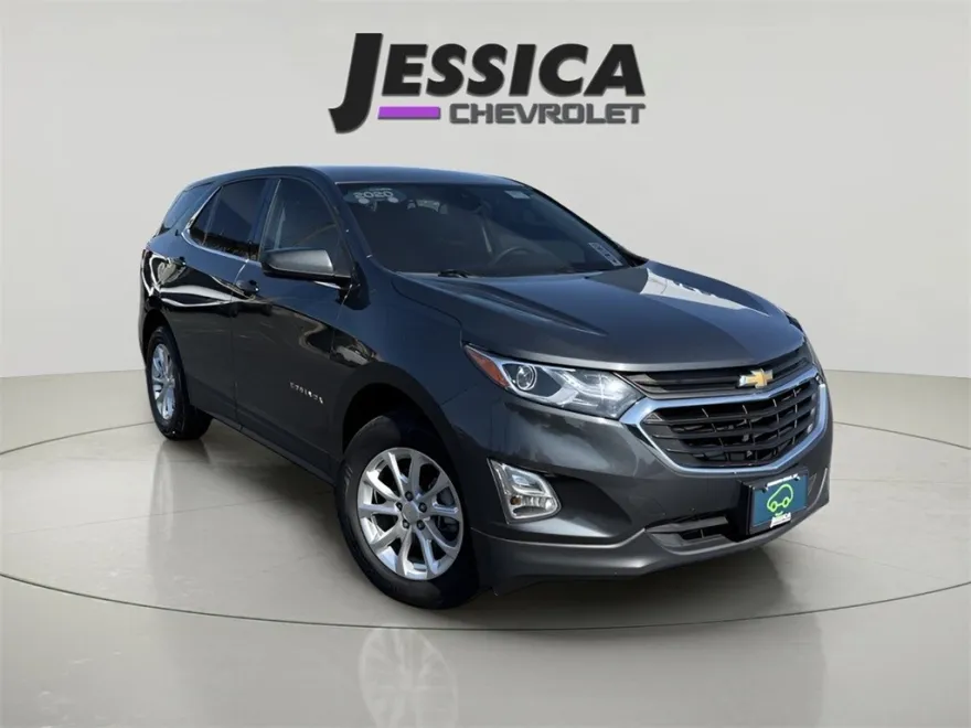 2020 Chevrolet Equinox LT photo 1