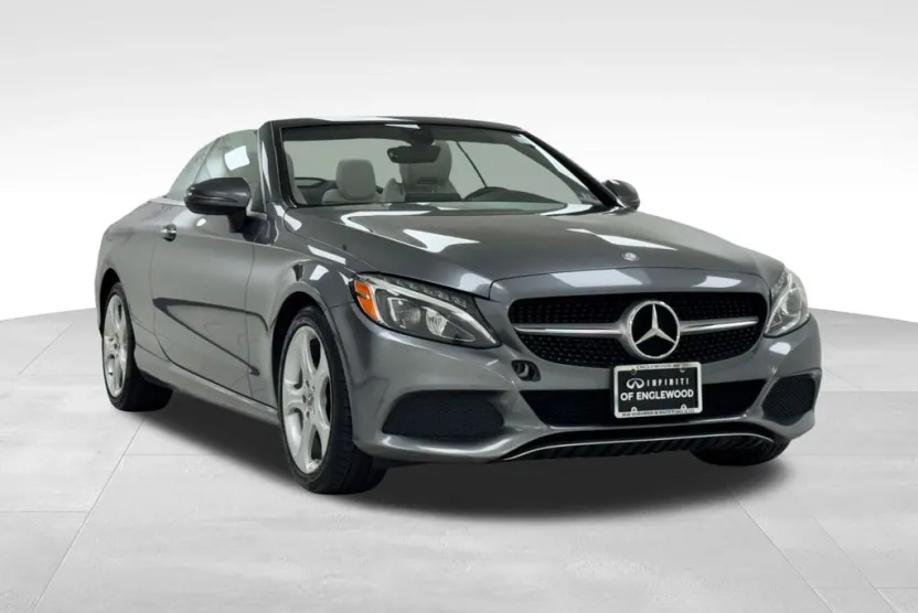 2017 Mercedes Benz C 300 photo 1