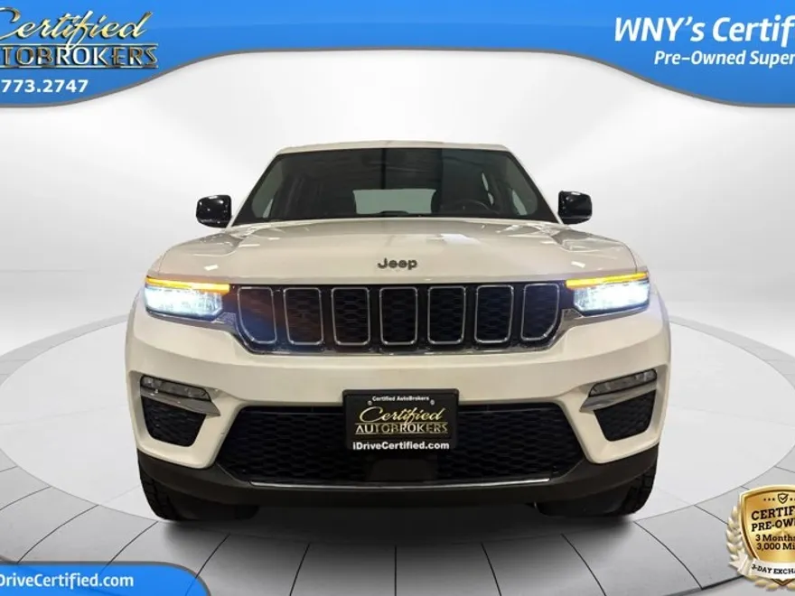 2023 Jeep Grand Cherokee Limited photo 1