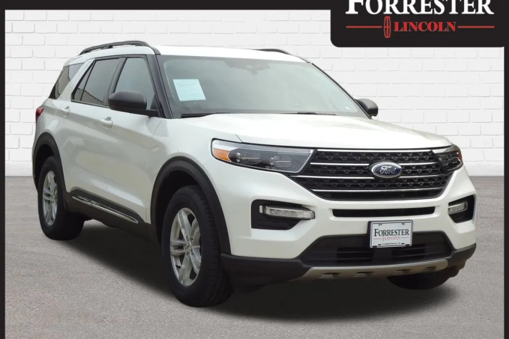 2022 Ford Explorer XLT photo 1