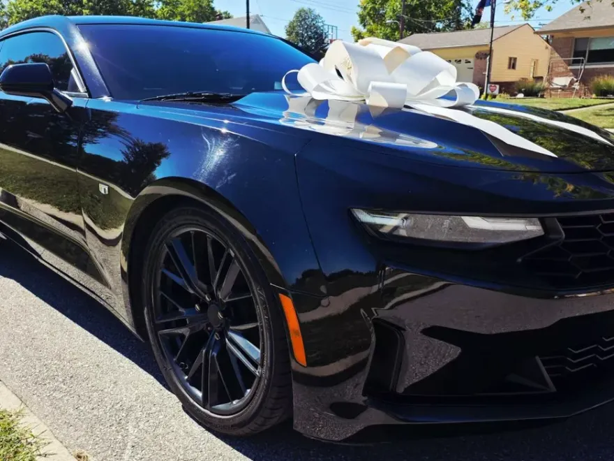 2019 Chevrolet Camaro Coupe photo 2