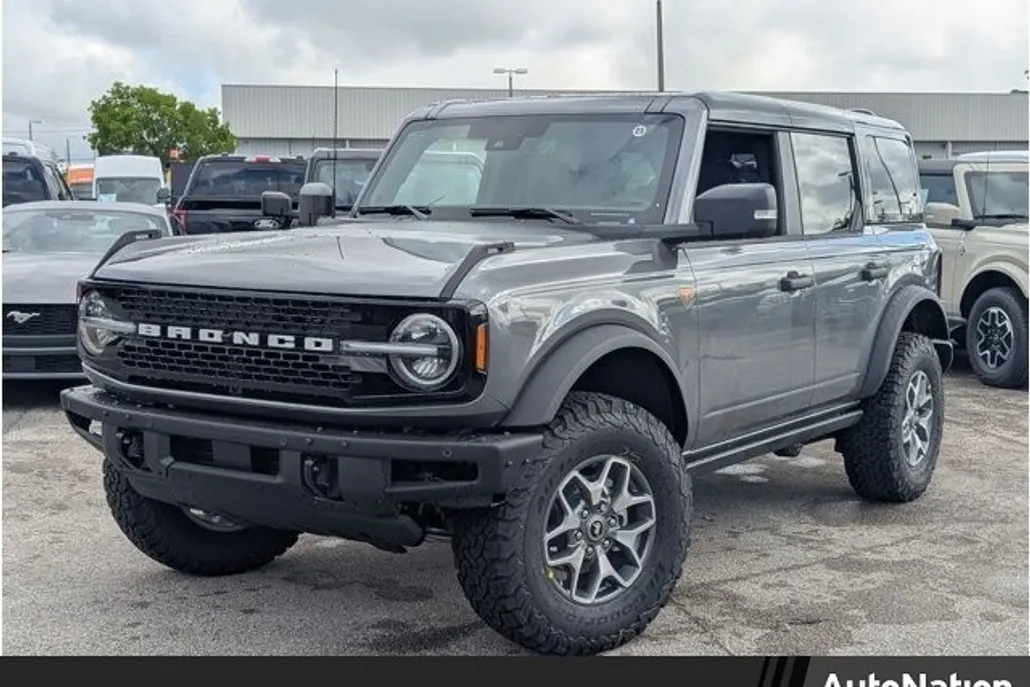 2025 Ford Bronco Badlands photo 1