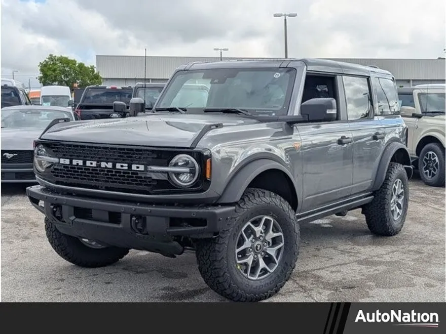 2025 Ford Bronco Badlands photo 1