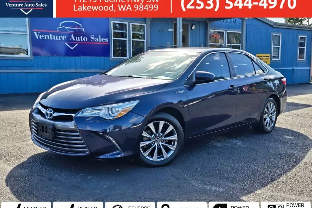 2016 Toyota Camry Hybrid XLE photo 1
