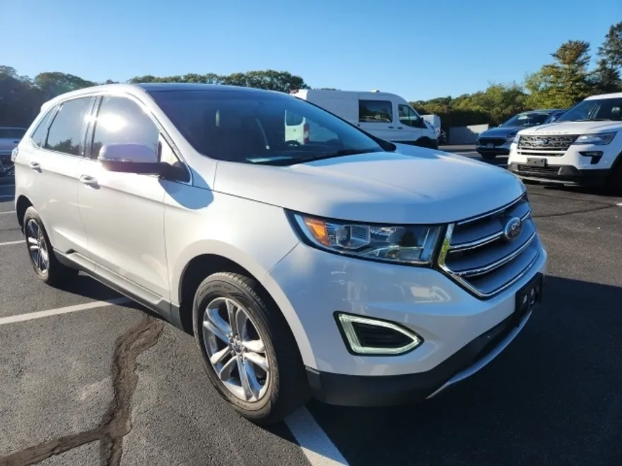 2017 Ford Edge SEL photo 1