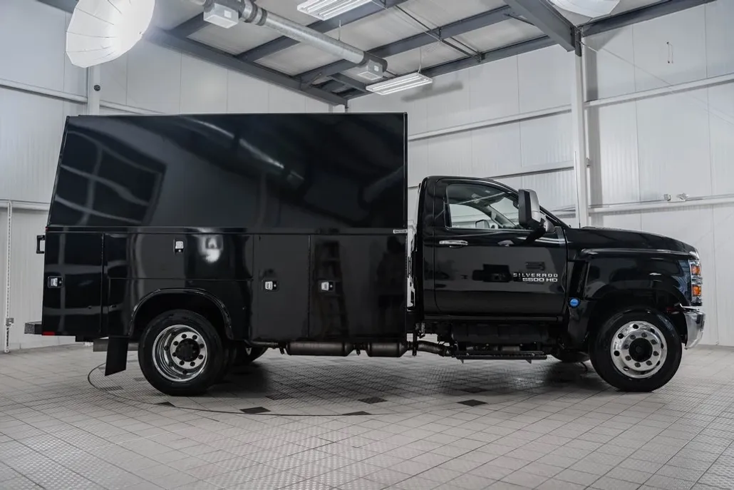 2024 Chevrolet Silverado 5500HD Work Truck photo 1